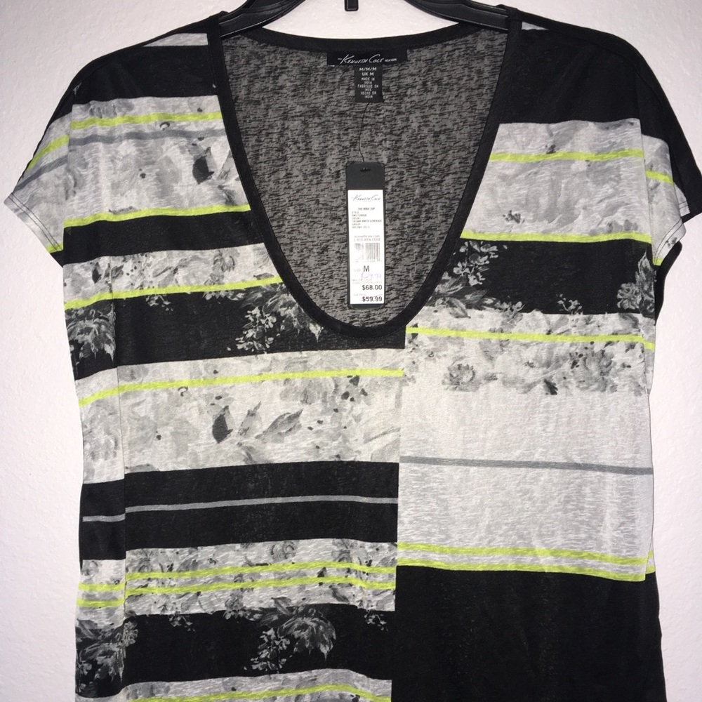 NEw! Kenneth Cole blouse size Medium